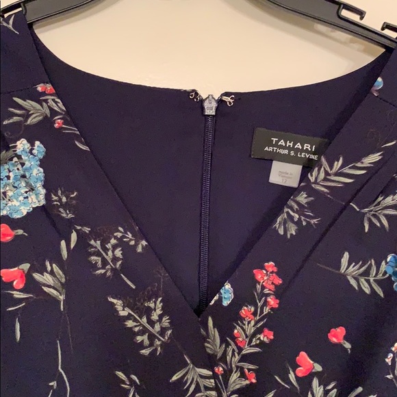 NWT Tahari Beautiful Navy Blue Floral Dress - Picture 5 of 8